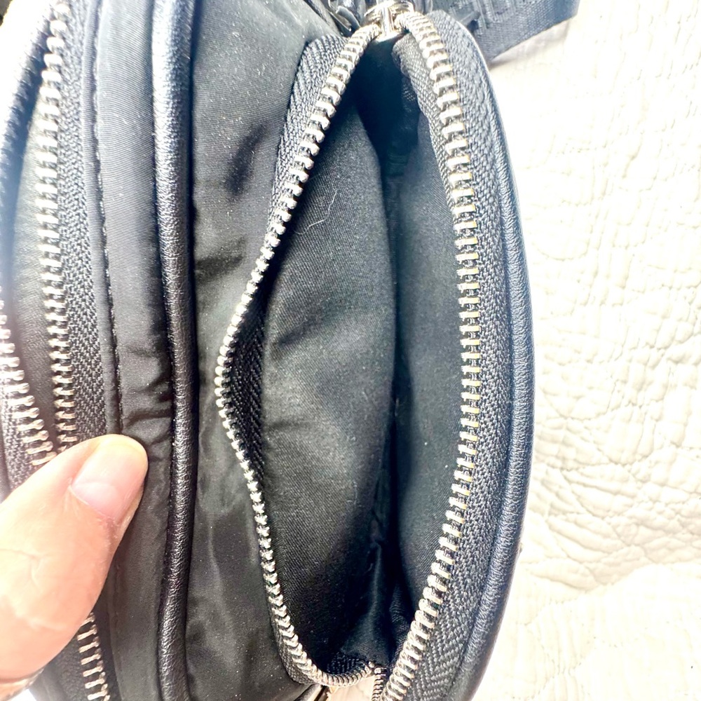 Madden NYC Crossbody Convertible purse! - Picture 6 of 13